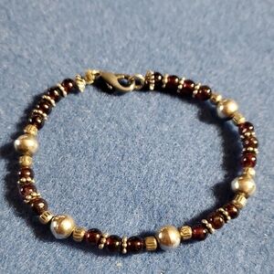 Elegant Red Garnet and Silver Beaded Bracelet
